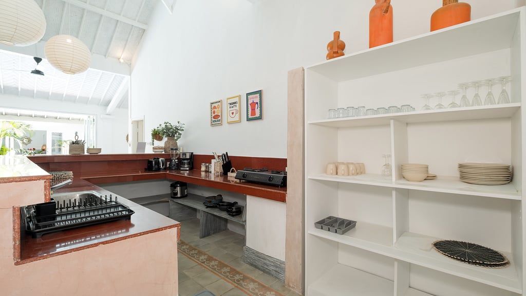 Villa Mas Estate Seminyak: Kitchen 2