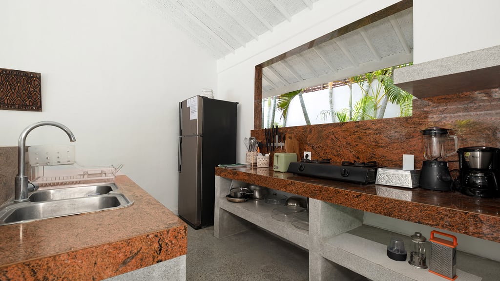 Villa Mas Estate Seminyak: Kitchen 1