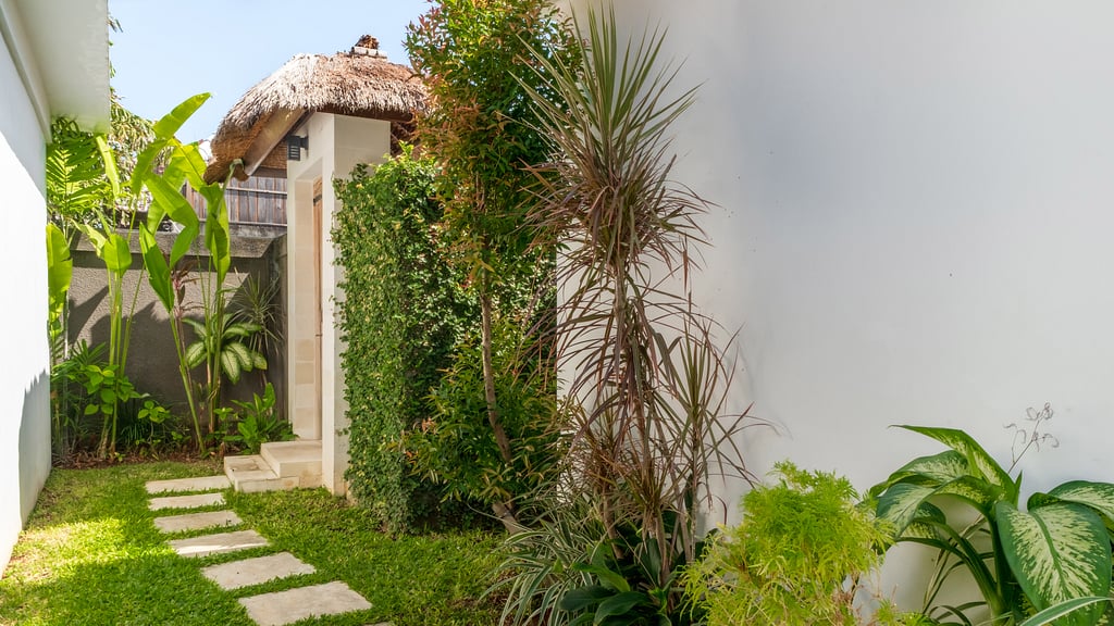 Hiburan Villas: Others