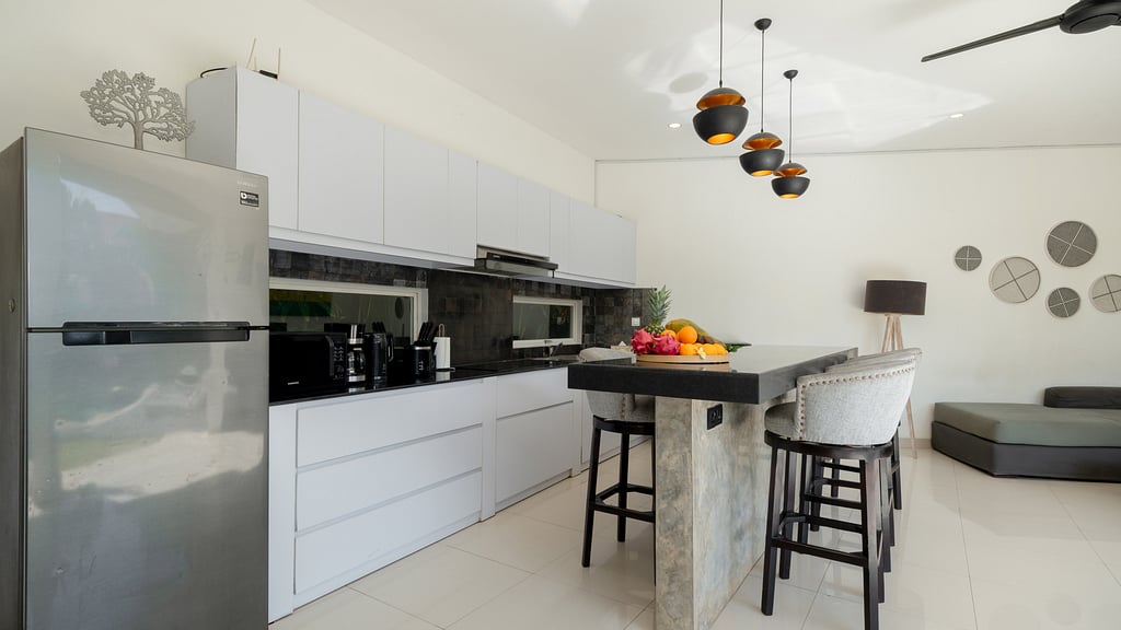Hiburan Villas: Kitchen 1