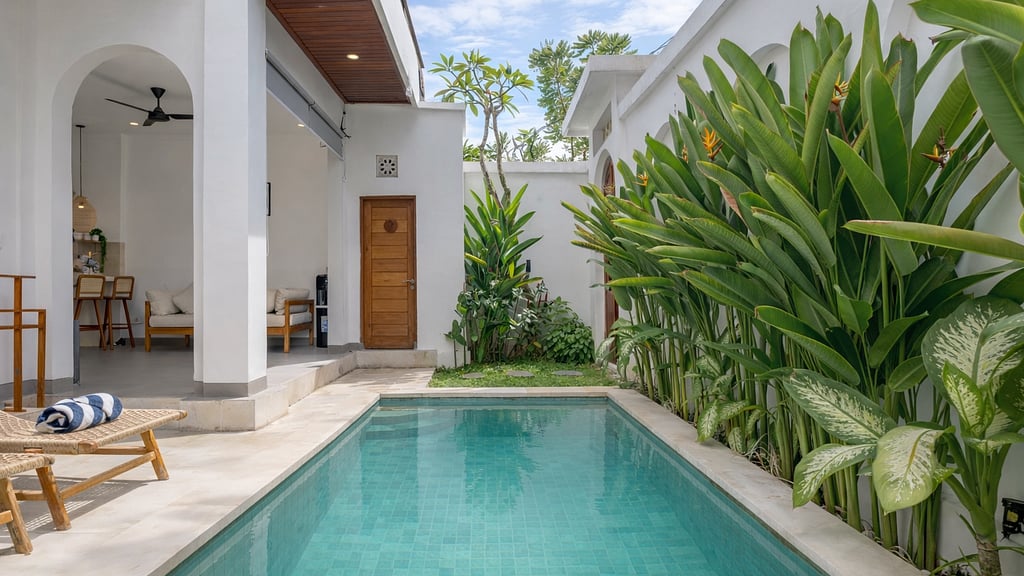Kamila Villa 1: Swimming pool