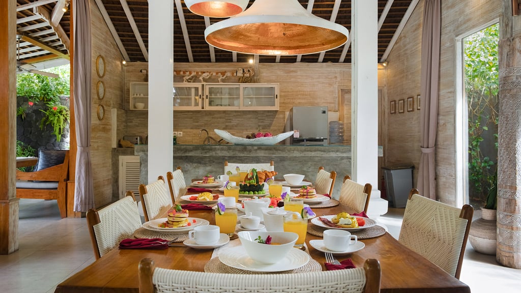 Little Mannao: Dining area