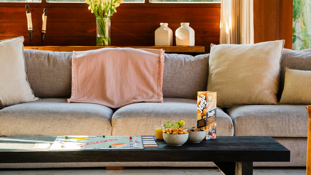 Alea Estate: Living room 2