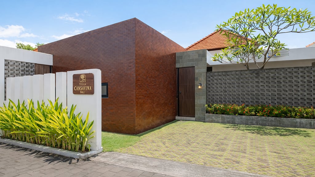 Villa Cansavina: Parking areas
