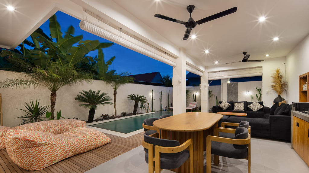 Villa Cinta Rose: Dining area