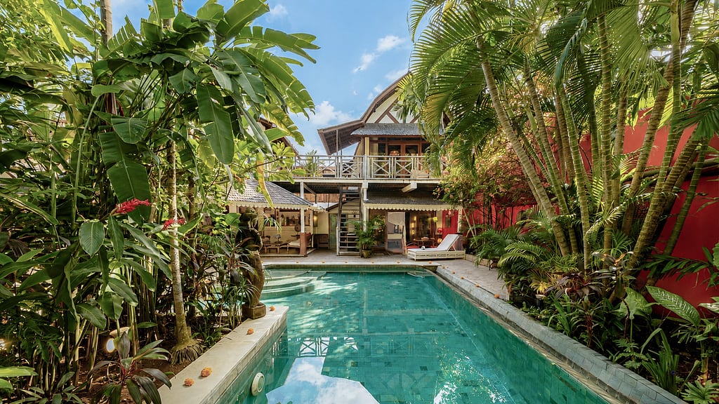 Villa Hangat: Swimming pool