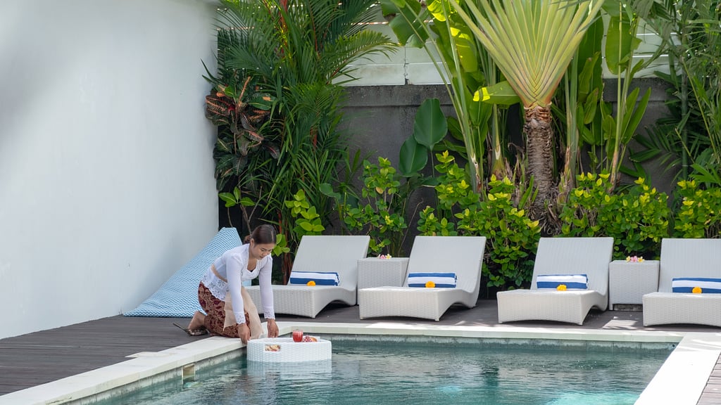 Villa Hiburan 2: Others