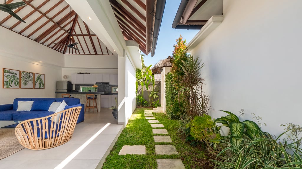 Villa Hiburan 2: Others