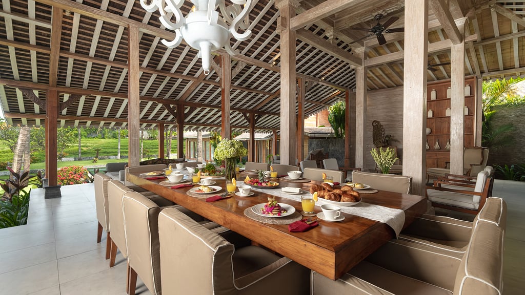 Villa Mannao: Dining area