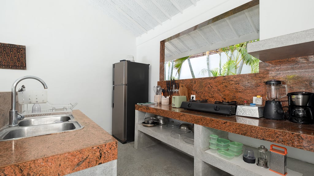 Villa Mas 3 Seminyak: Kitchen