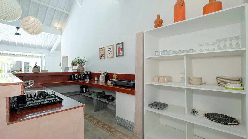 Villa Mas 4 Seminyak: Kitchen