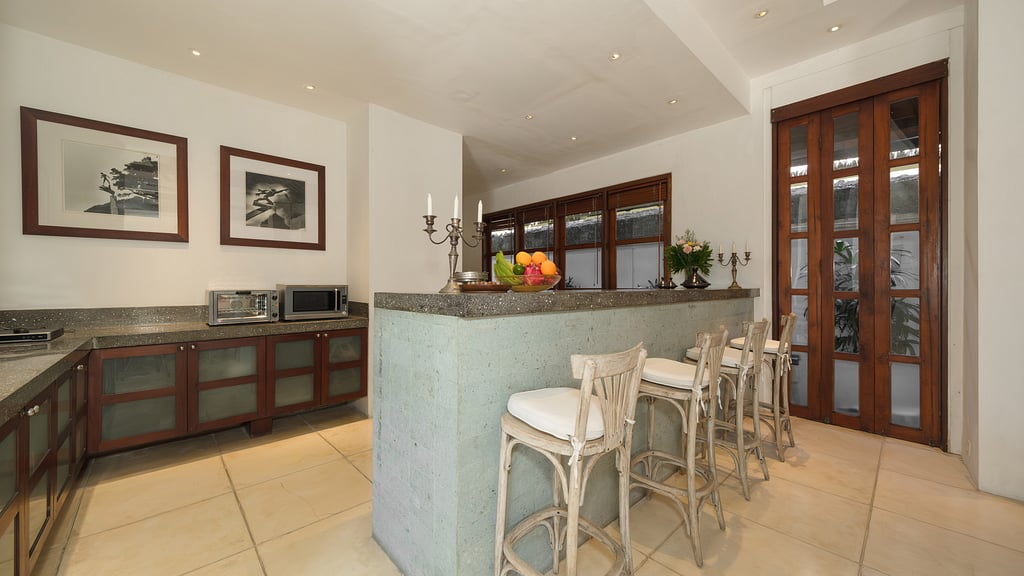 Villa V Seminyak: Kitchen
