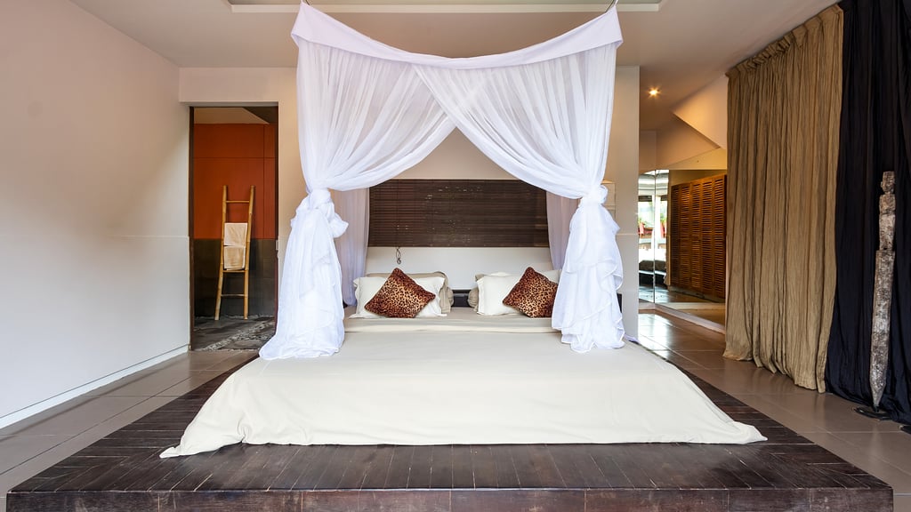 Alarte Estate: Bedroom 1