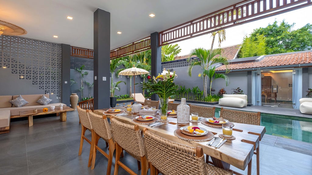 Alarte Estate: Dining area 2