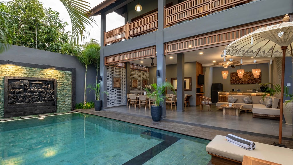 Alarte Estate: Swimming pool 2