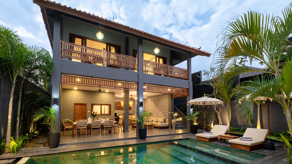 Alarte Estate: Swimming pool 2