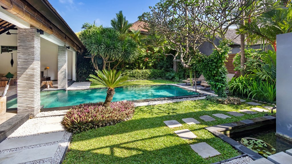 Anjali Villas: Swimming pool 3