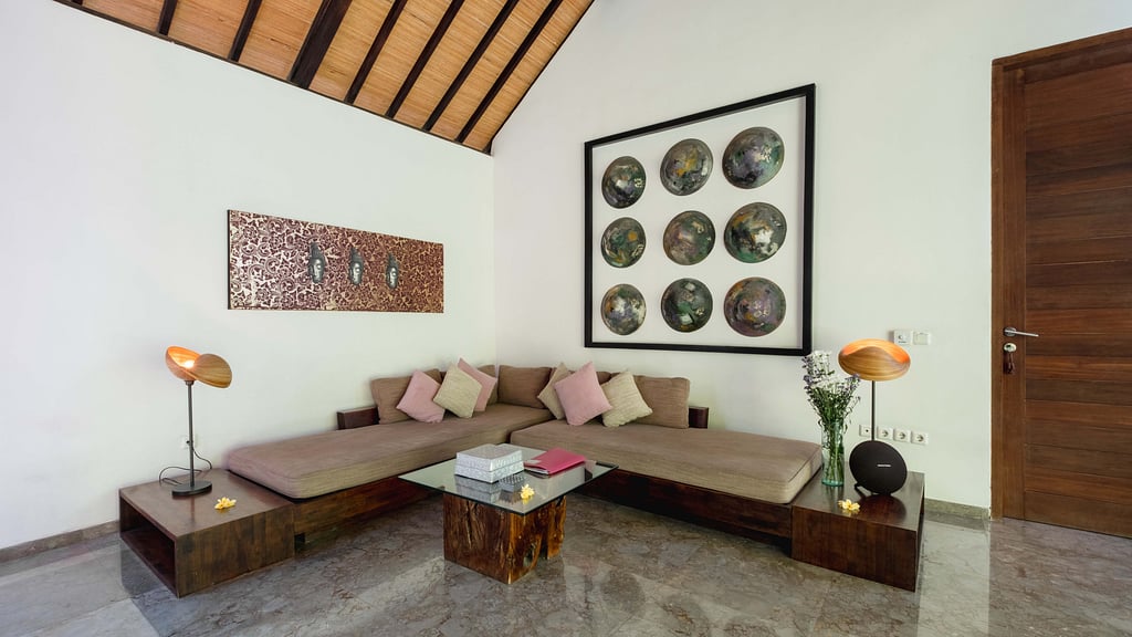 Anjali Villas: Living room 4