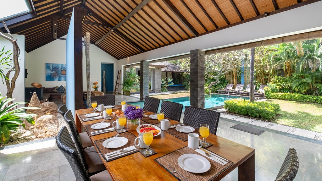 Anjali Villas: Dining area 1