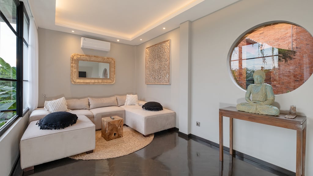 Baliris Villa V: Living room 2