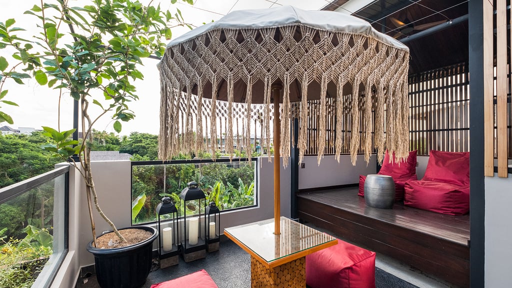 Baliris Villa V: Rooftop lounge