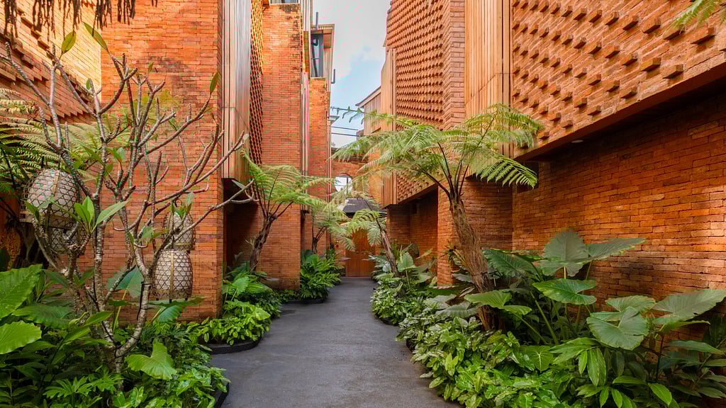 Baliris Villa V: Others