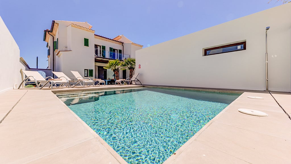 Beach Villa Silver