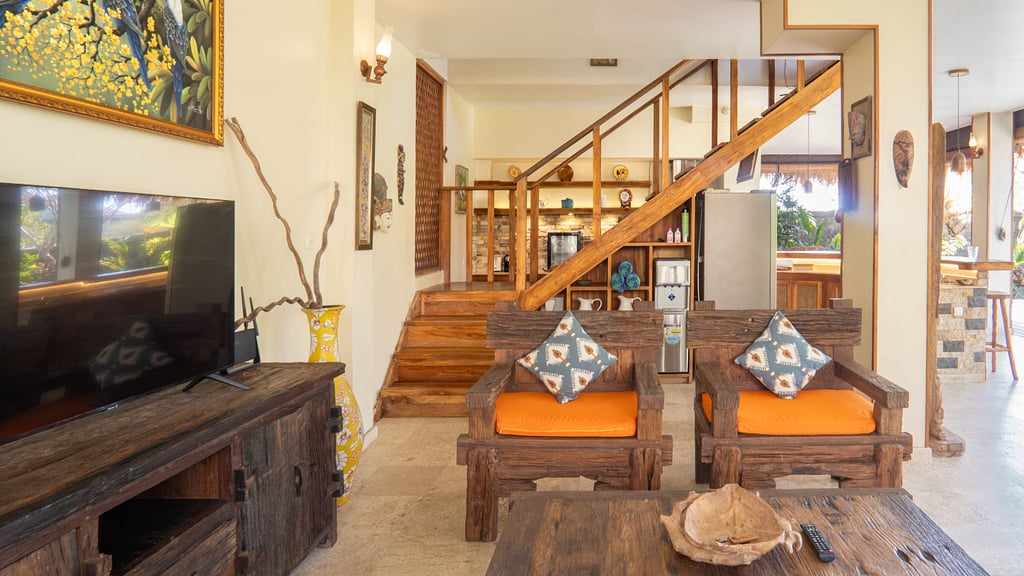 Breezy Flamboyant Villa