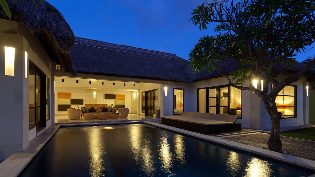 Bvilla Spa Three In Seminyak, Bali (3 Bedrooms) - Best Price & Reviews!