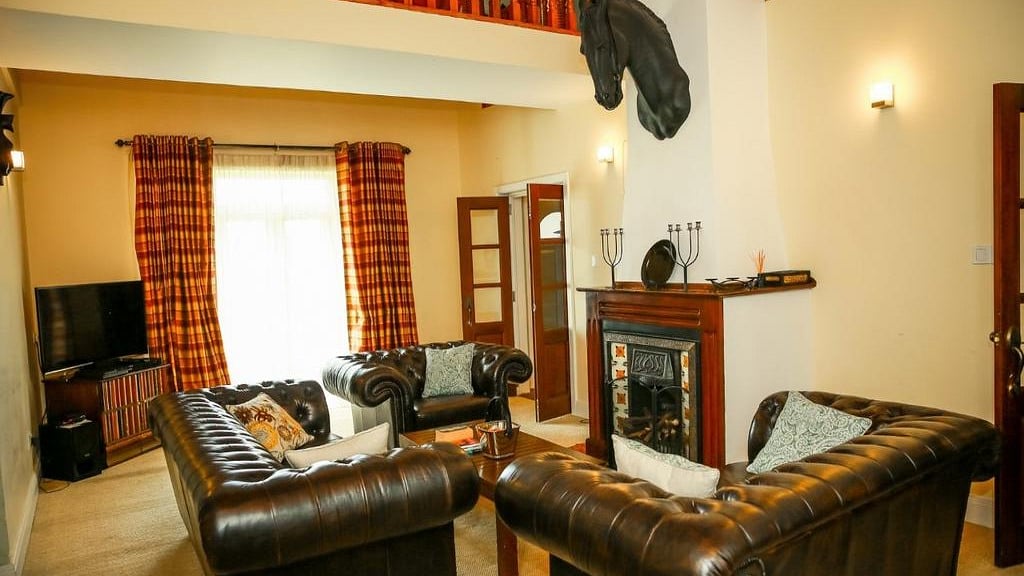 Cotswold Stone Cottage