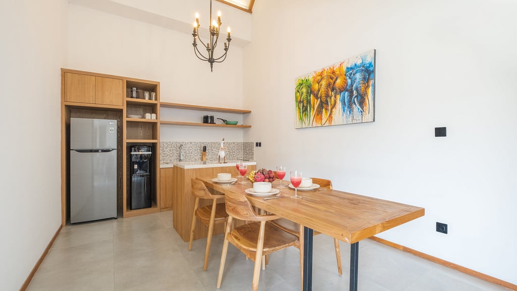 Elephant Villa 4: Dining area