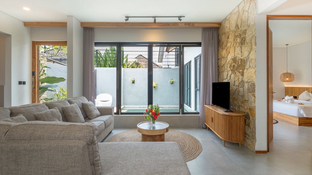 Elephant Villa 4: Living room