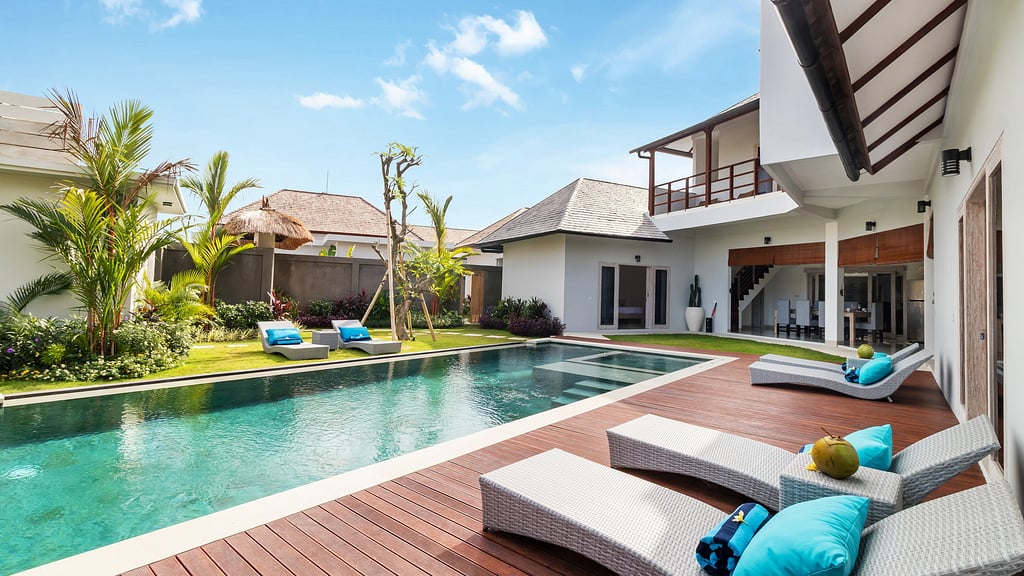 Hiburan Villas: Swimming pool 1