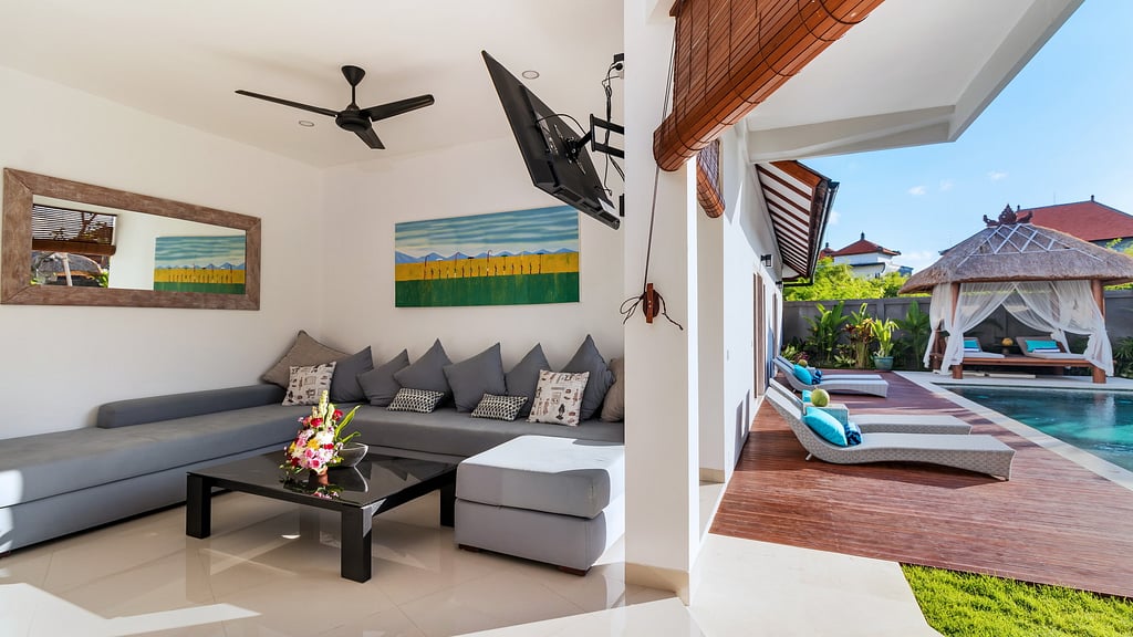 Hiburan Villas: Living room 1