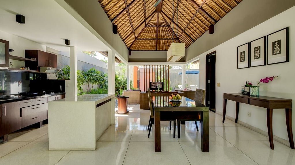 Jerami Royal Pool Villa 1
