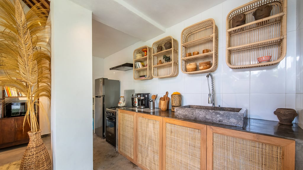 Katak Villa: Kitchen