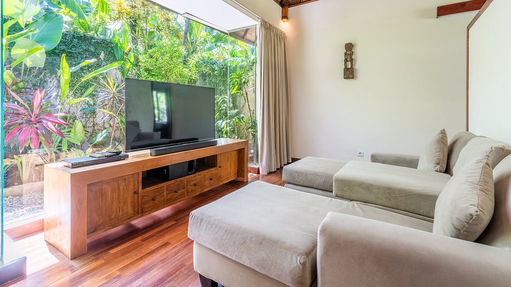 Ku Estate: Bedroom 6