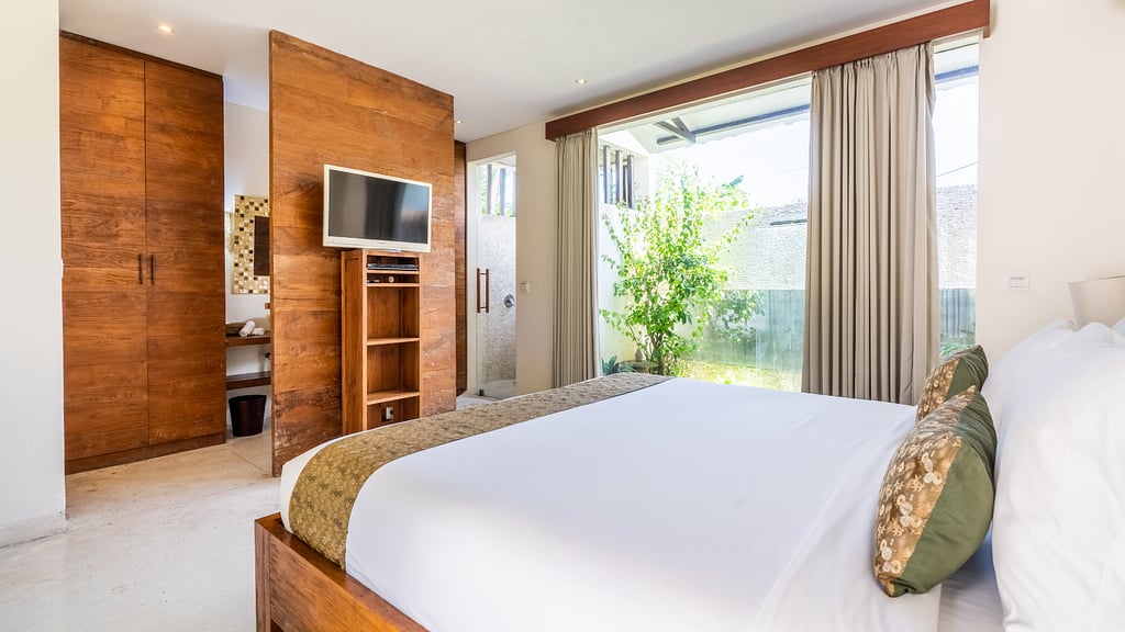 Ku Estate: Bedroom 8