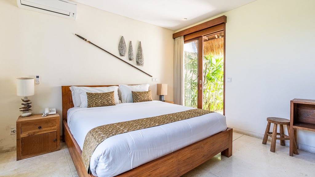 Ku Estate: Bedroom 8