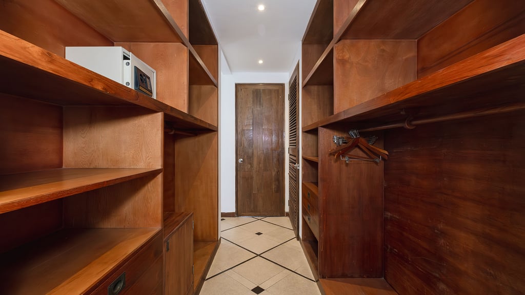 Ku Estate: Bedroom 2