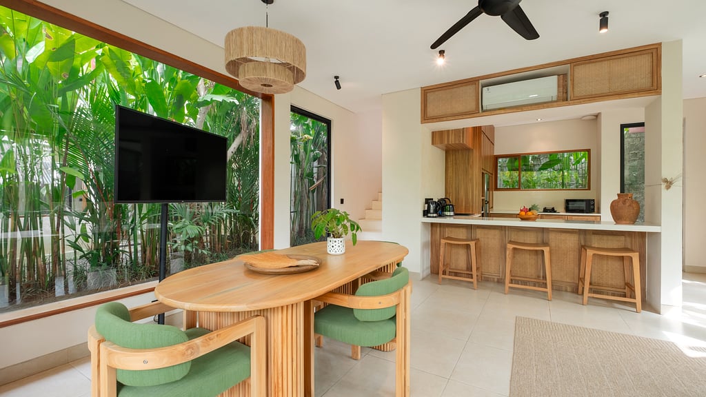 Lexington Palace Villa: Dining area 3