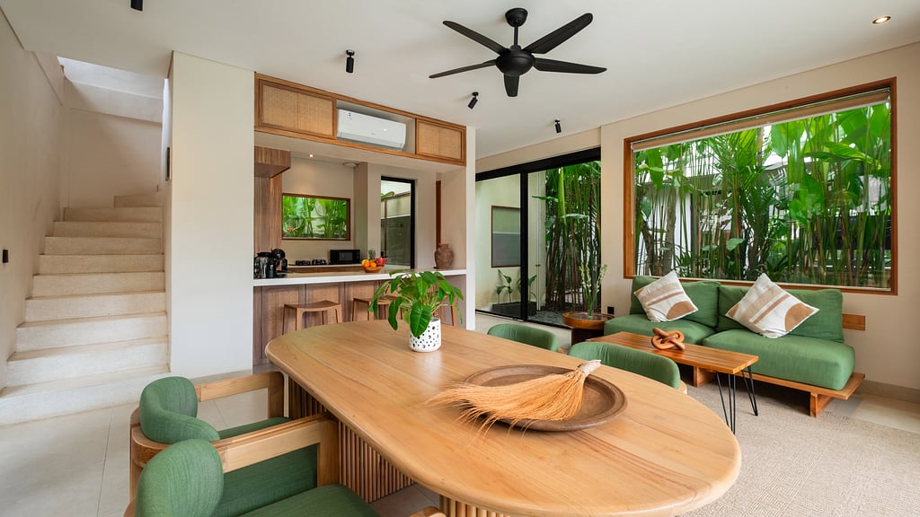 Lexington Palace Villa: Dining area 4