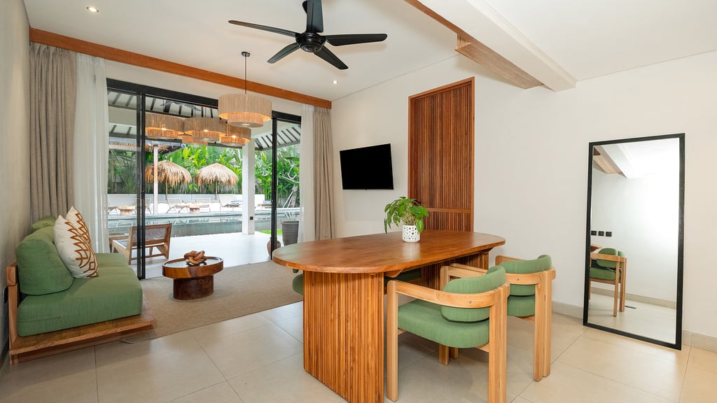 Lexington Palace Villa: Dining area 2
