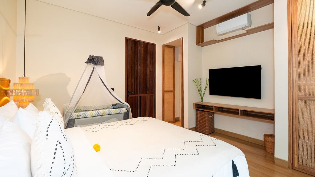 Lexington Palace Villa: Bedroom 2
