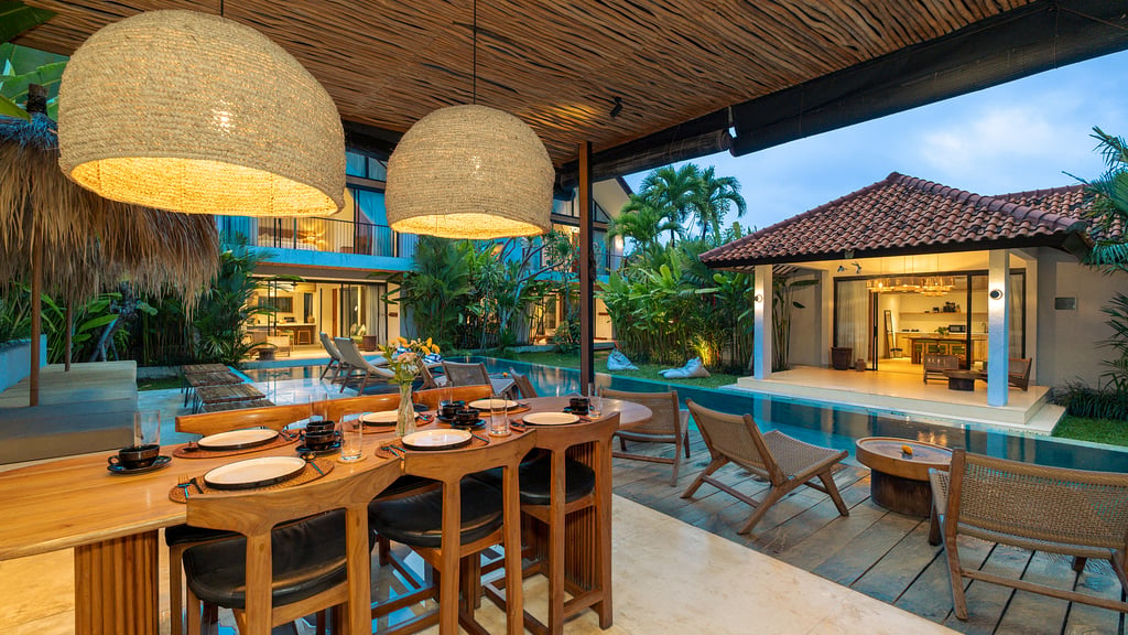 Lexington Palace Villa: Dining area 1