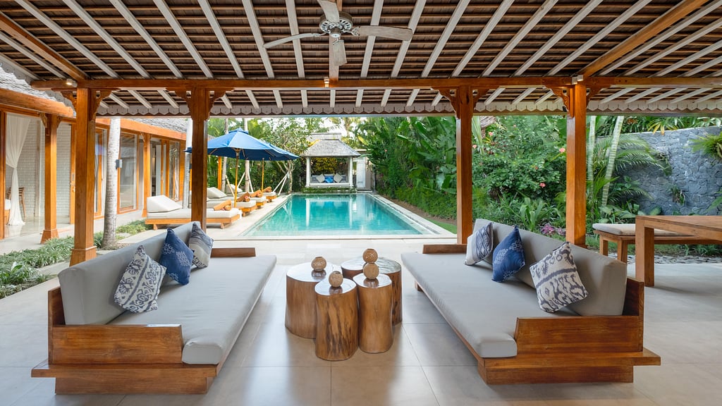 Little Mannao: Living room 2