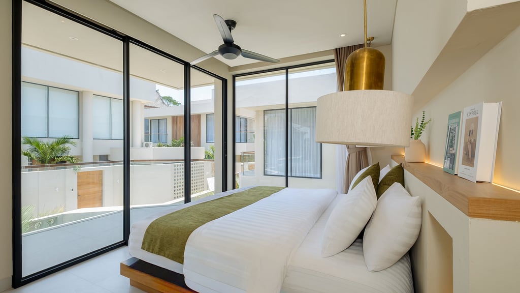 Loona Palm Seseh 1: Bedroom 2