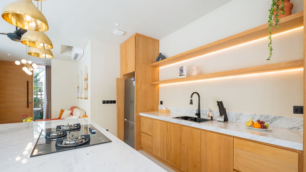 Loona Palm Seseh 2: Kitchen