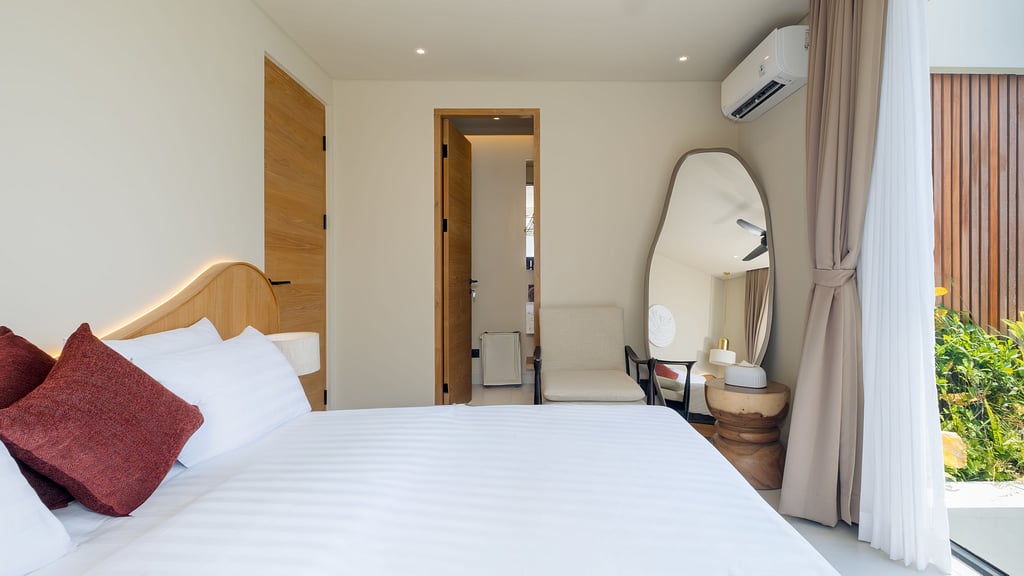 Loona Palm Seseh 2: Bedroom 2