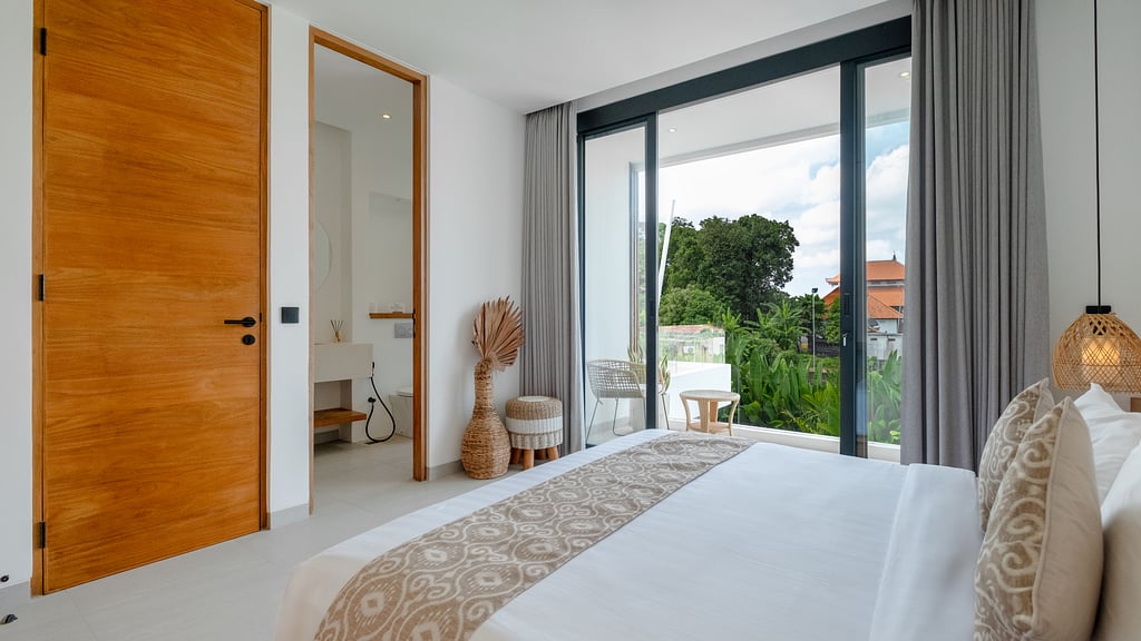 Loona Palm Villa 2: Bedroom 2
